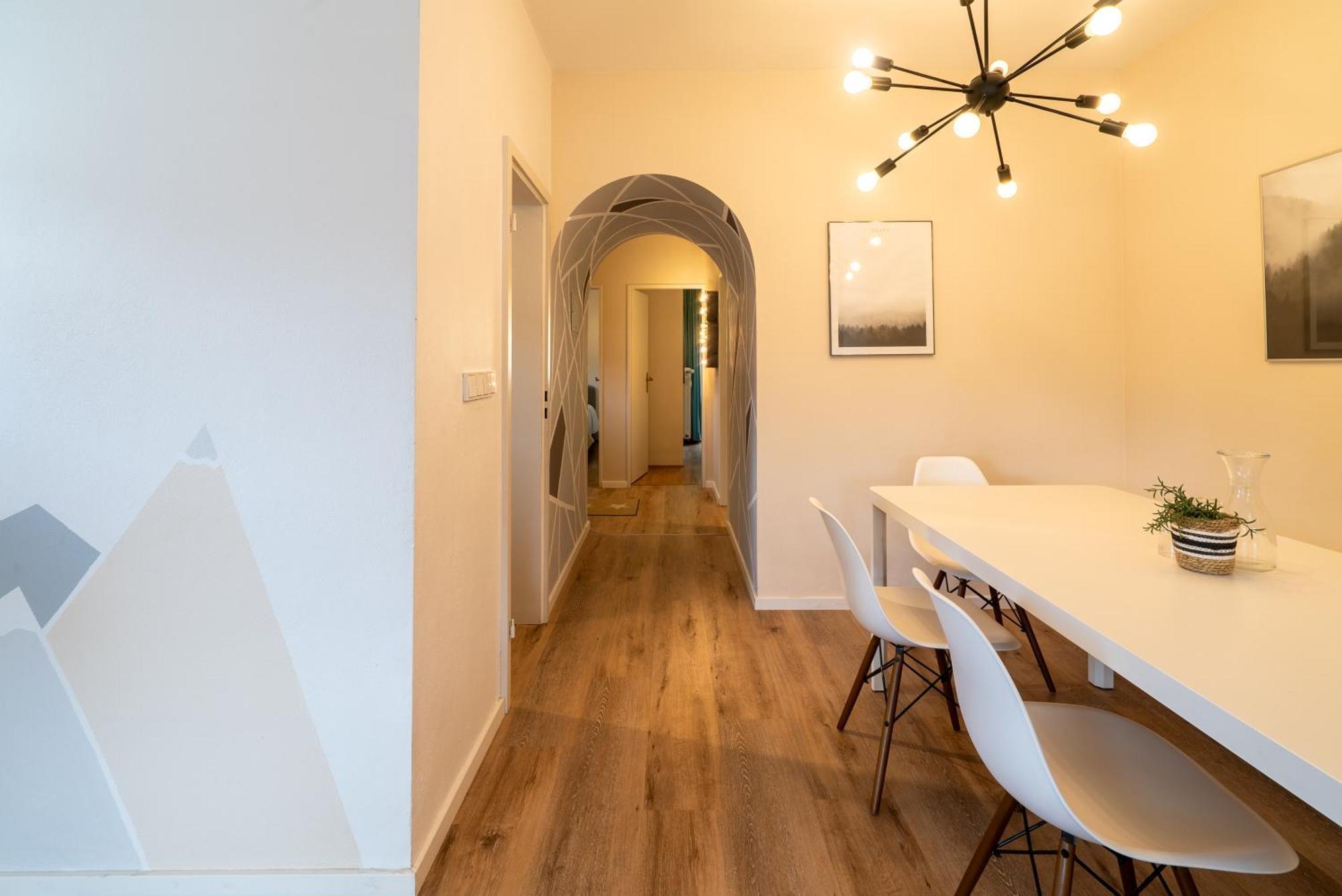 Appartement Partenkirchen - 3-Zimmer mit Panorama-Balkon - Bestlage am Fuß des Berges Garmisch-Partenkirchen Exterior foto